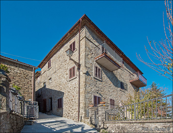 Il convento di Castelnuovo