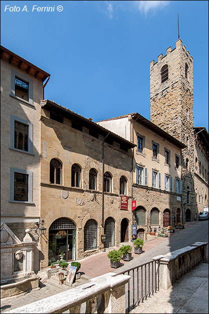 Casa Bruschi museo ad Arezzo Arte antiquariato collezionismo