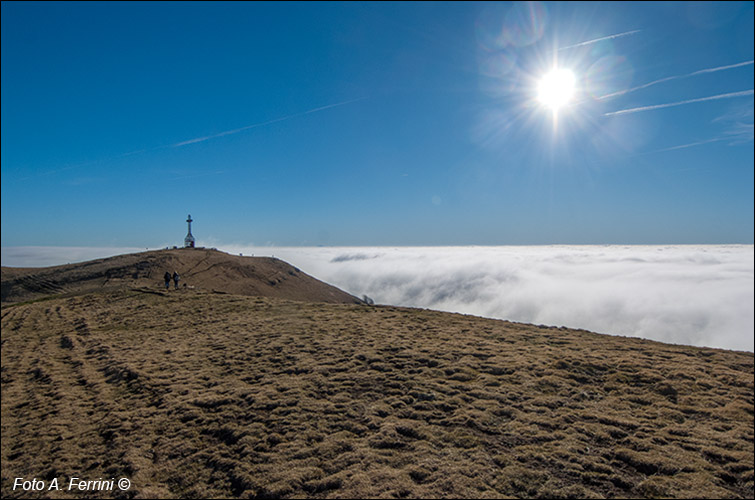 Pratomagno e nebbia