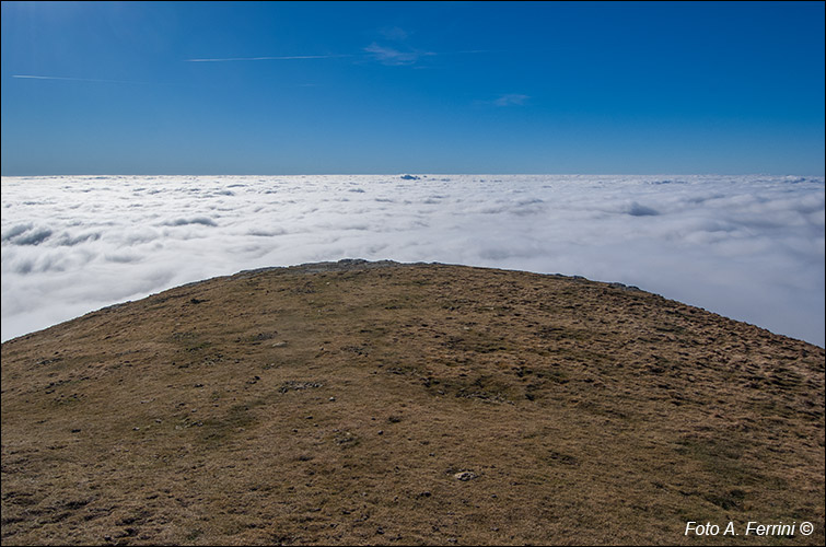 Pratomagno e nebbia