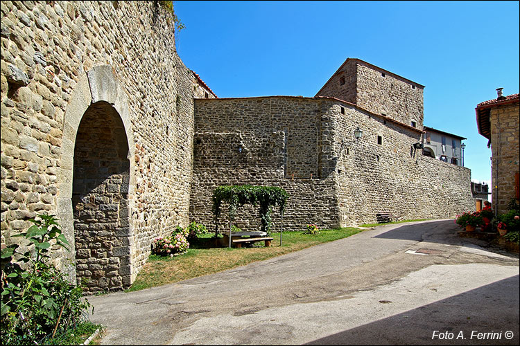 Mura di Montemignaio